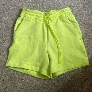 lululemon sweat-shorts | highlight yellow | size 2 | mid rise